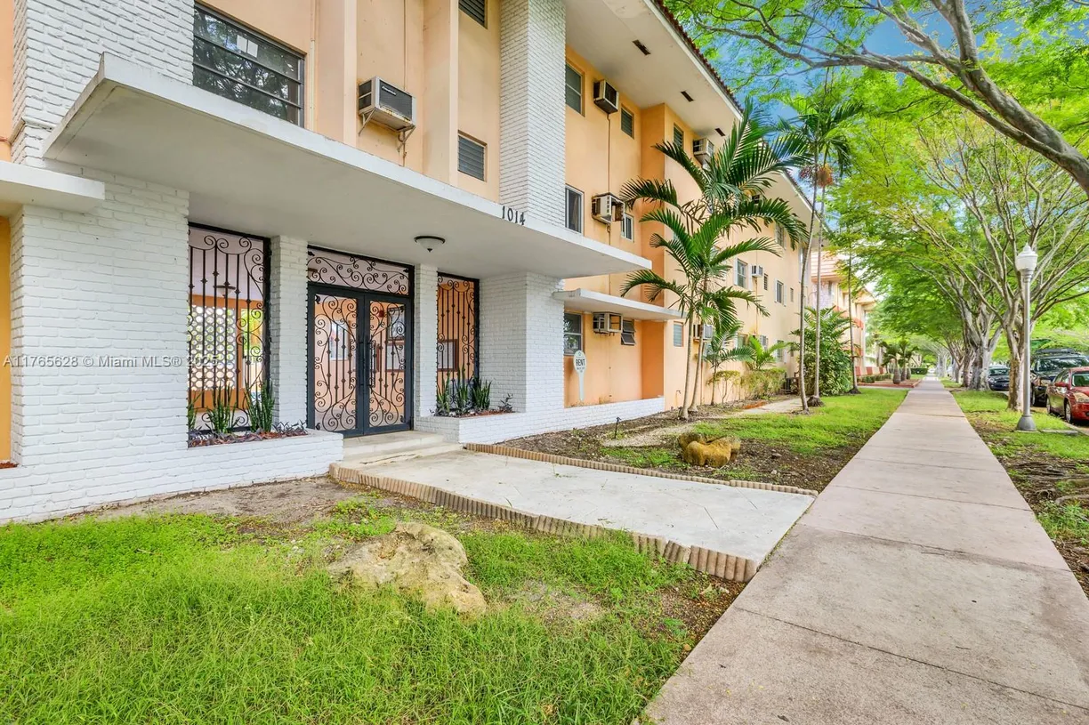 South Florida Real Estate | View 1014 Salzedo St, 211 | 1 Bed, 1 Bath