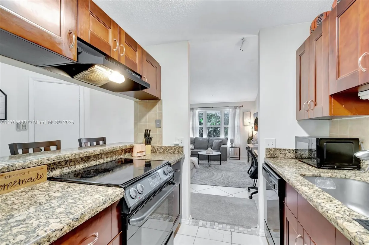 South Florida Real Estate | View 2307 N Congress Ave, 28 | Listing