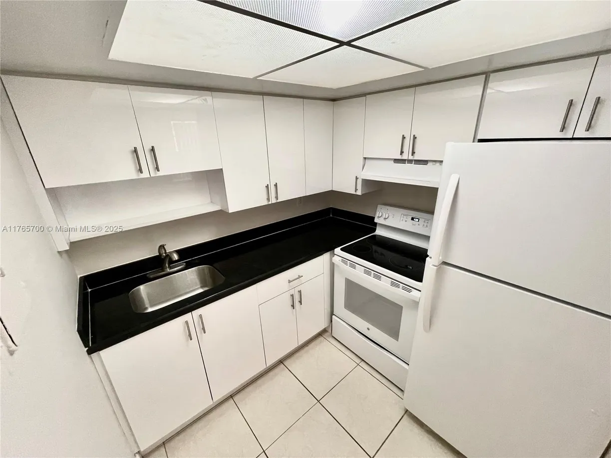 South Florida Real Estate | View 11625 Canal Dr, 5 N | 2 Beds, 1 Bath