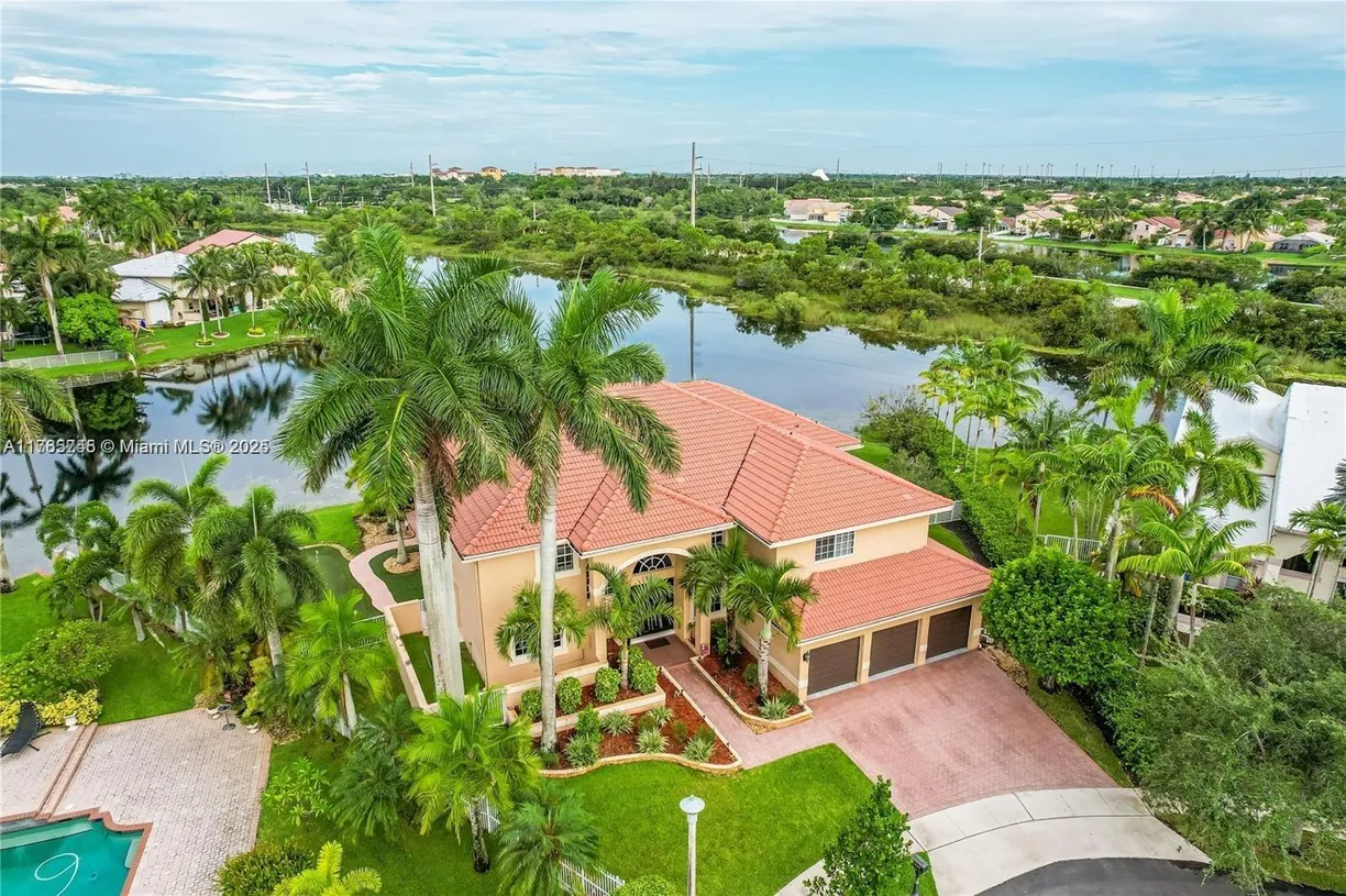 South Florida Real Estate | View  | Listing