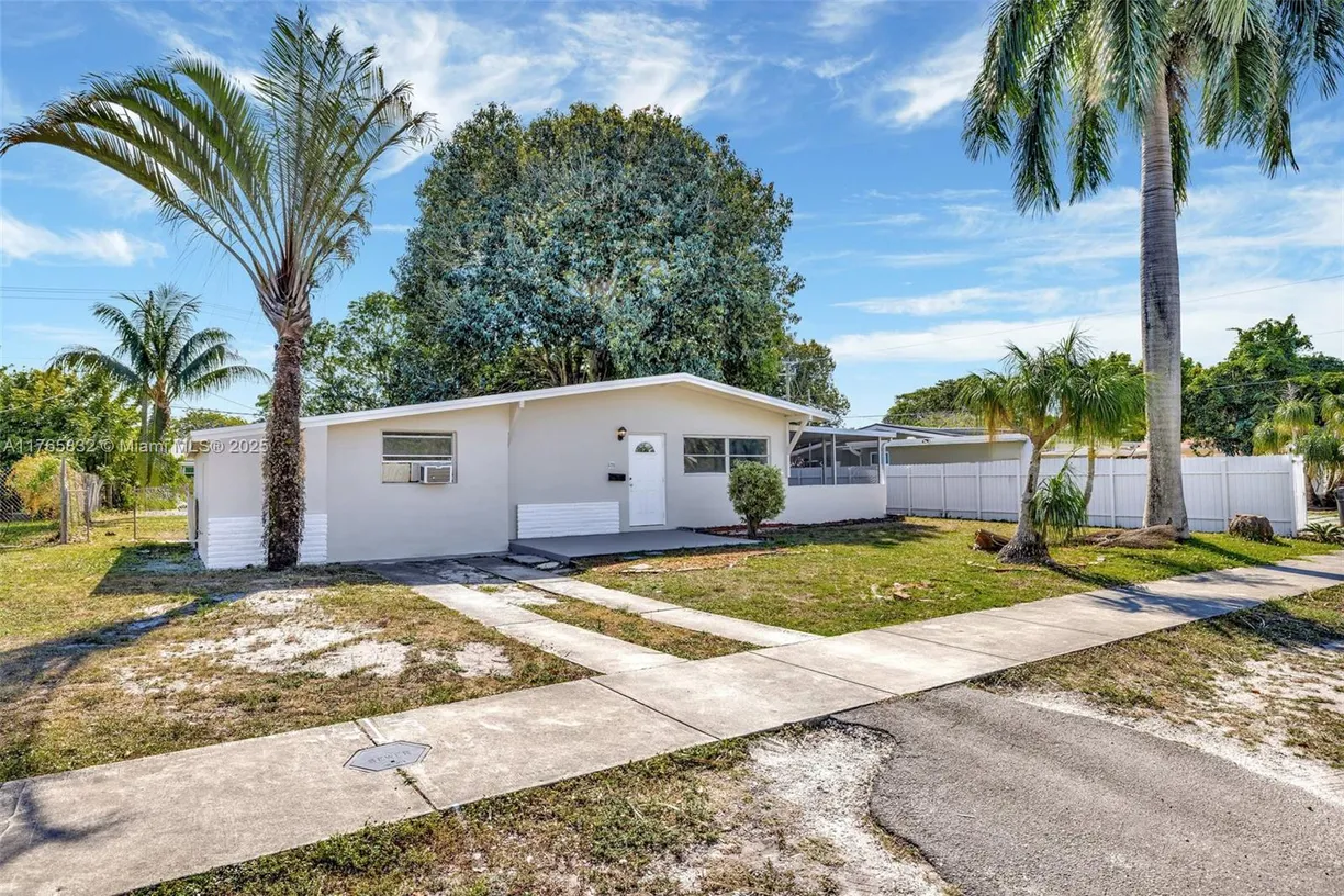 South Florida Real Estate | View 520 Carolina Ave | Listing