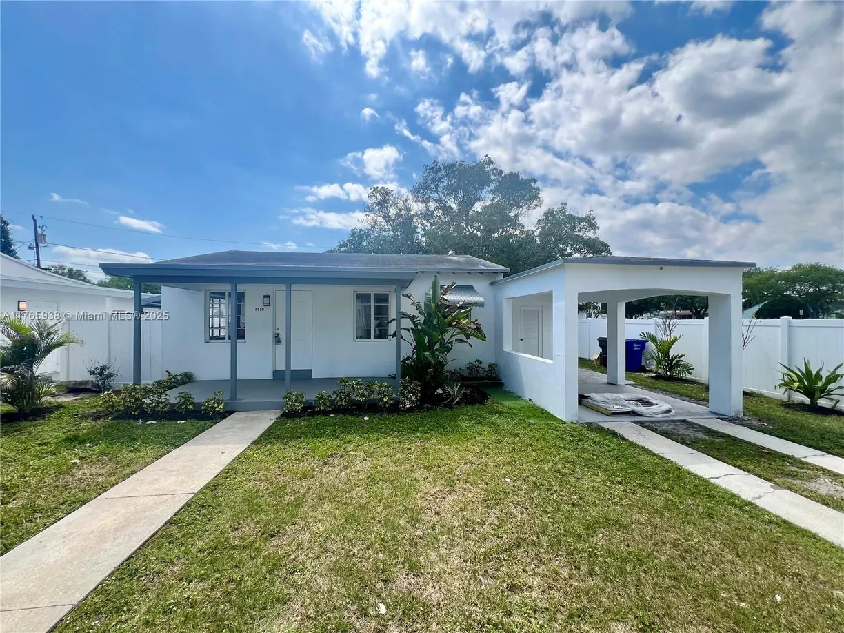 South Florida Real Estate | View 1710 Arthur St | 2 Beds, 1 Bath