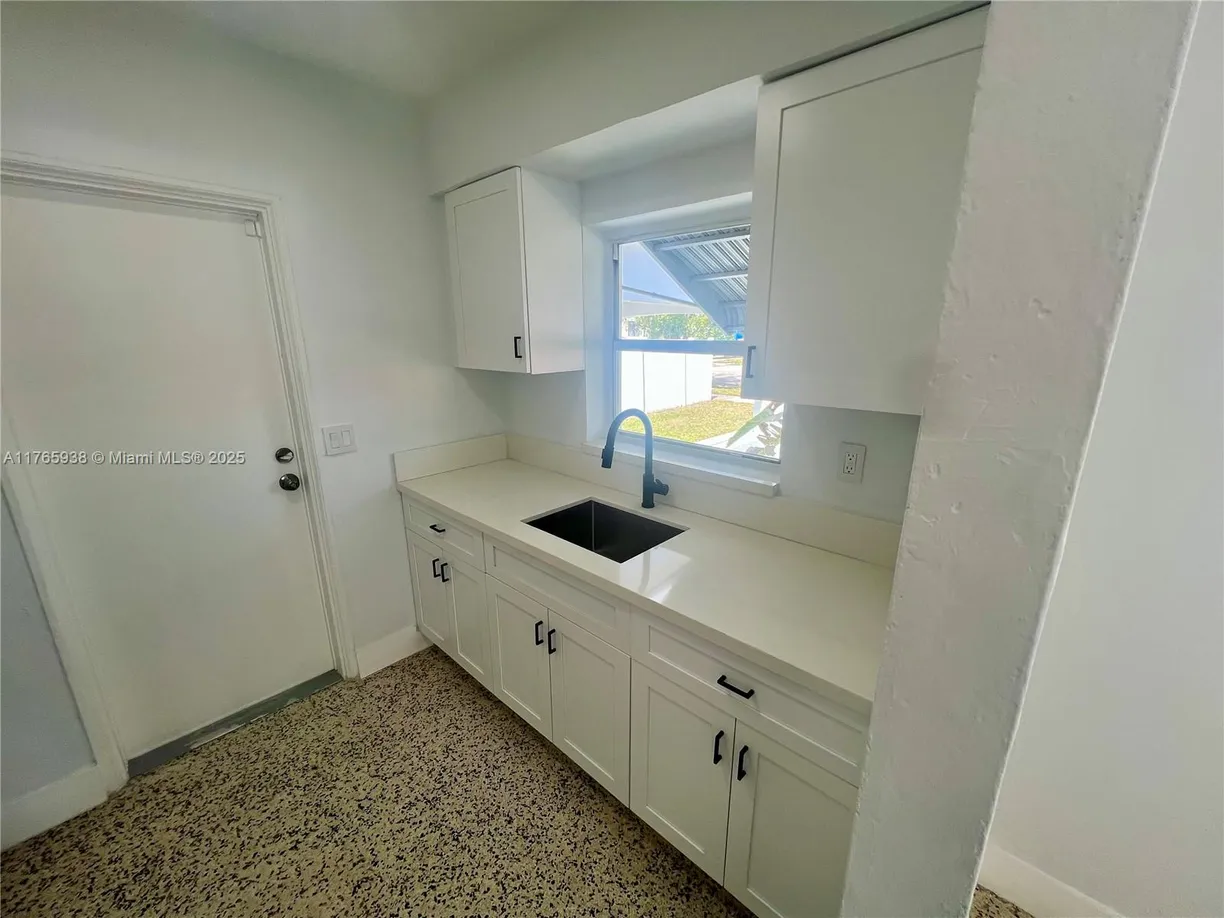 South Florida Real Estate | View 1710 Arthur St | Listing