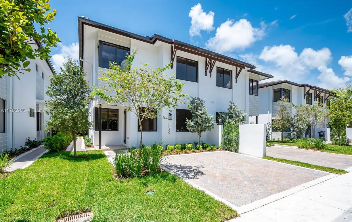 South Florida Real Estate | View 6654 SW 84th St, 6654 | 4 Beds, 4 Baths