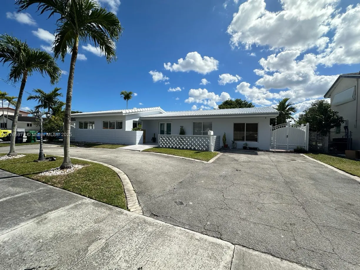South Florida Real Estate | View 9810 SW 19th St | 4 Beds, 3 Baths