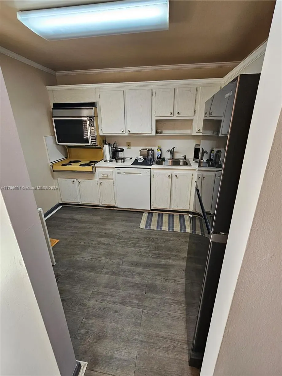 South Florida Real Estate | View  | Listing