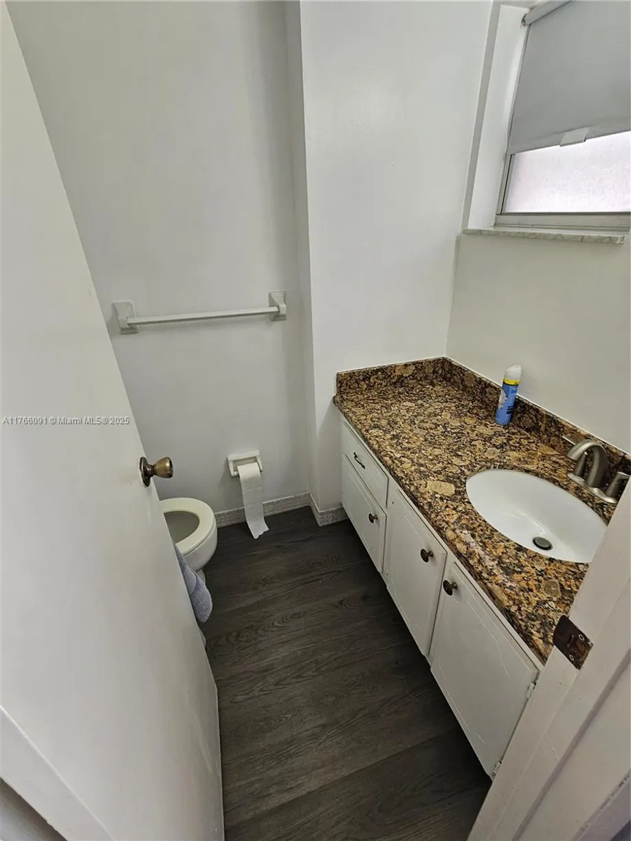 South Florida Real Estate | View  | Listing