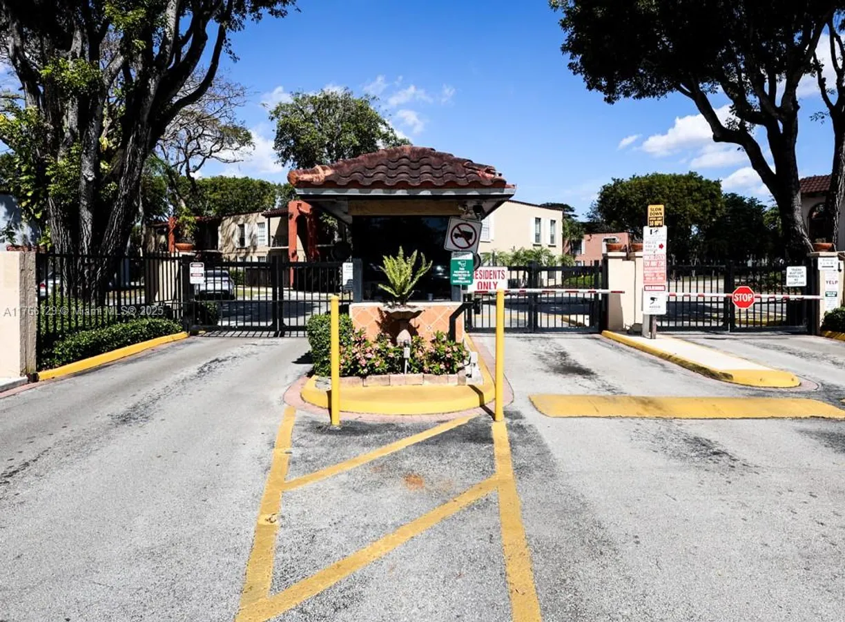 South Florida Real Estate | View 10772 N Kendall Dr, G5 | Listing