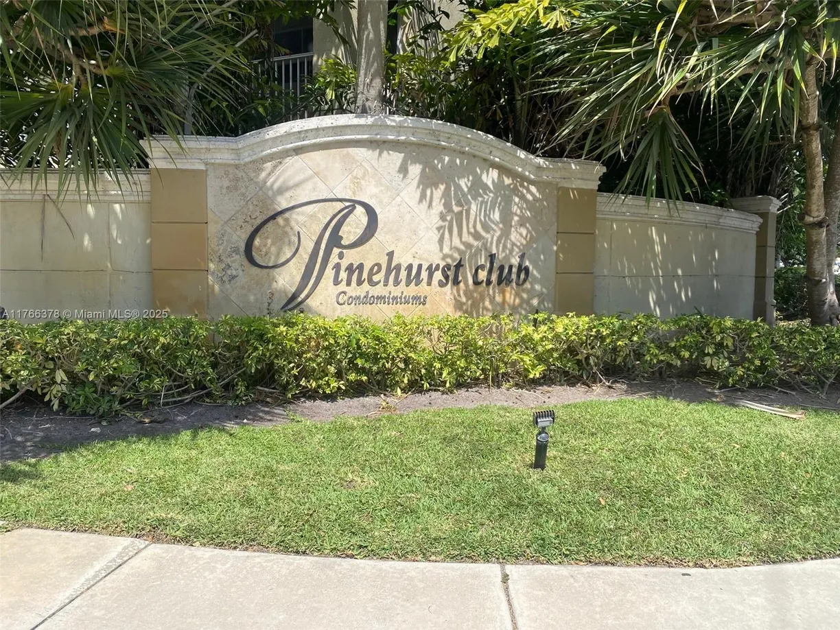 South Florida Real Estate | View 470 S Park Rd, 7-208 | 2 Beds, 2 Baths