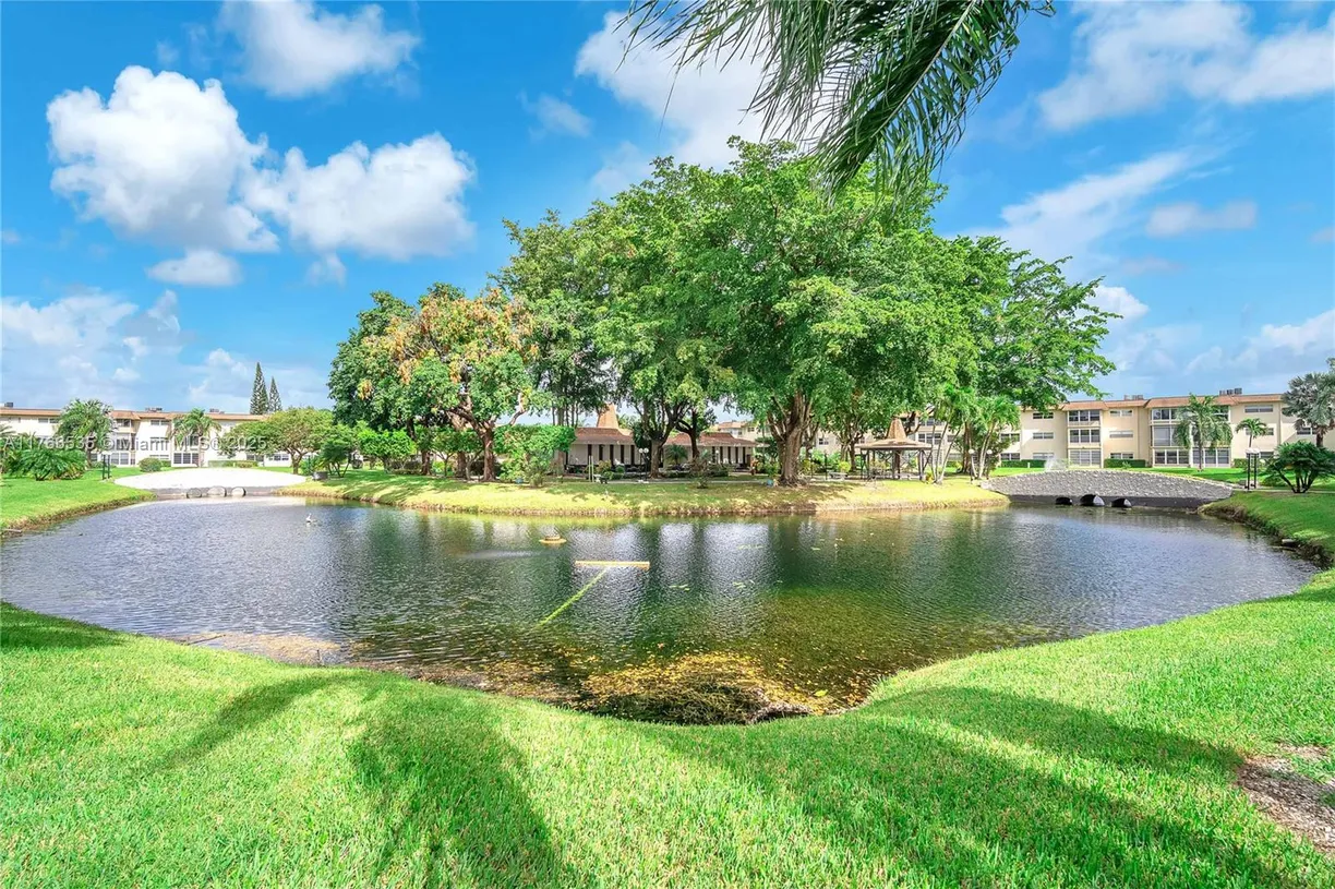 South Florida Real Estate | View 4701 NW 34th St, 401 | Listing