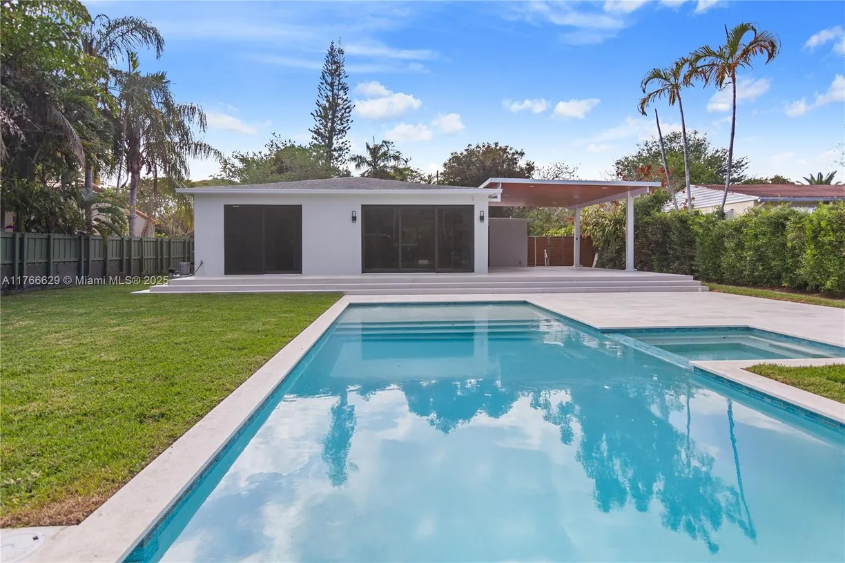 South Florida Real Estate | View 7101 SW 64th Ct | 3 Beds, 3 Baths