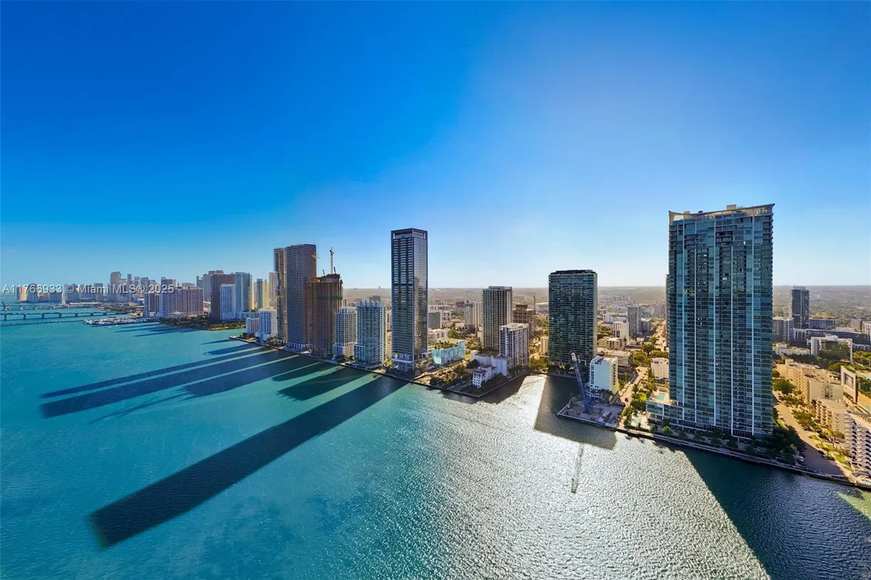 South Florida Real Estate | View 460 NE 28th St, 3407 | 2 Beds, 2 Baths