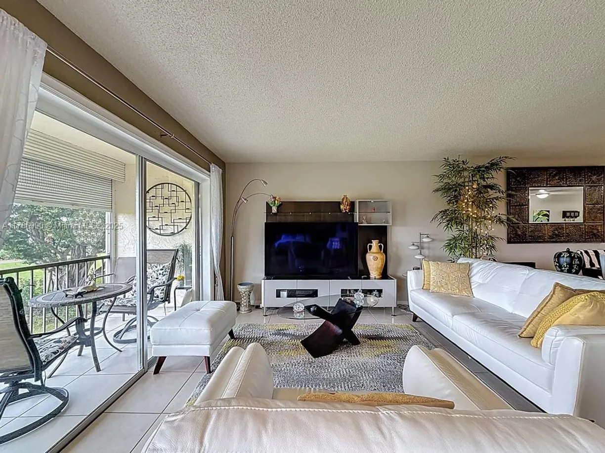 South Florida Real Estate | View 9411 N Hollybrook Lake Dr, 304 | 2 Beds, 2 Baths