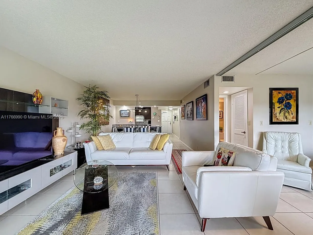 South Florida Real Estate | View 9411 N Hollybrook Lake Dr, 304 | Listing