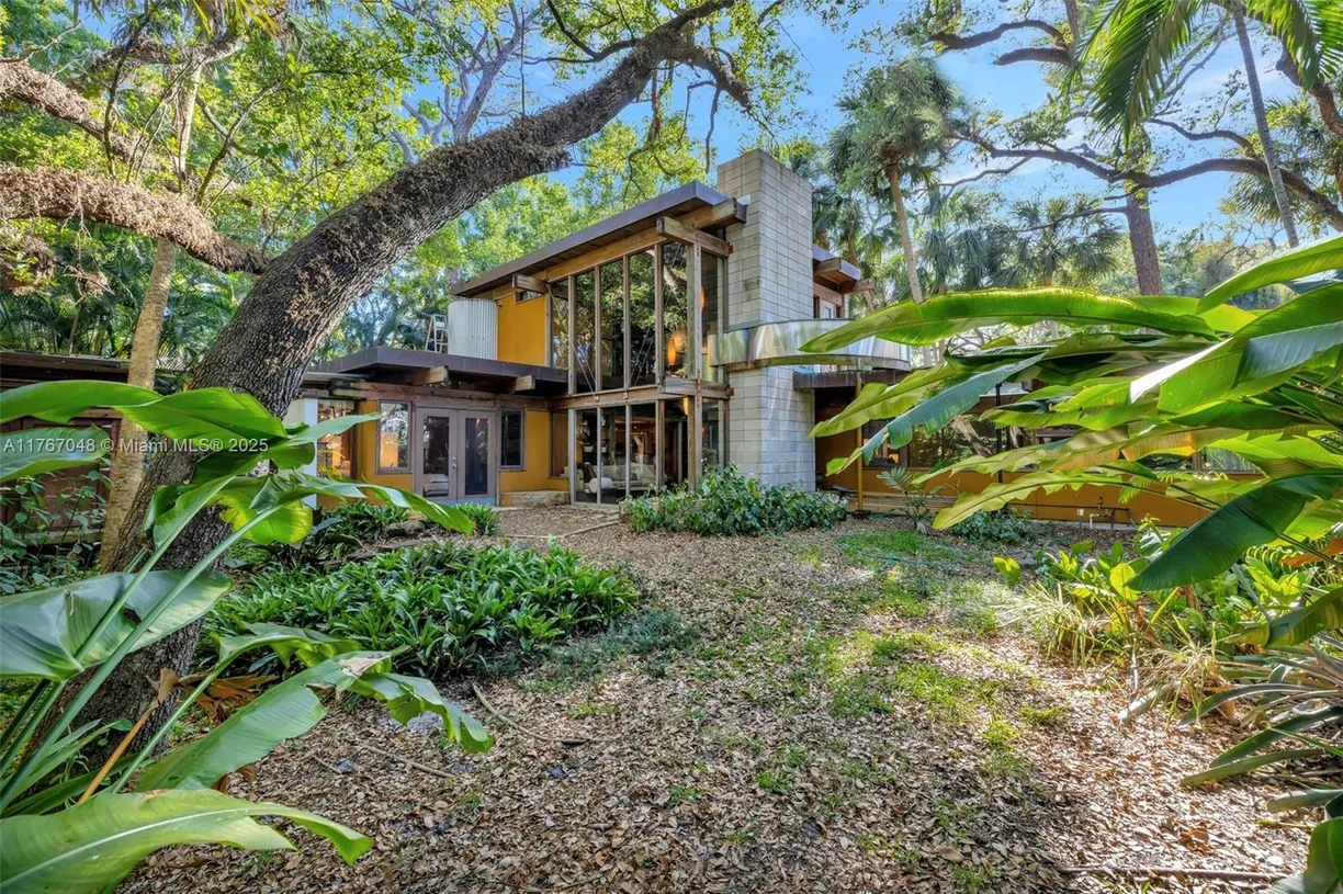 South Florida Real Estate | View 2410 SW 29th Way | Listing