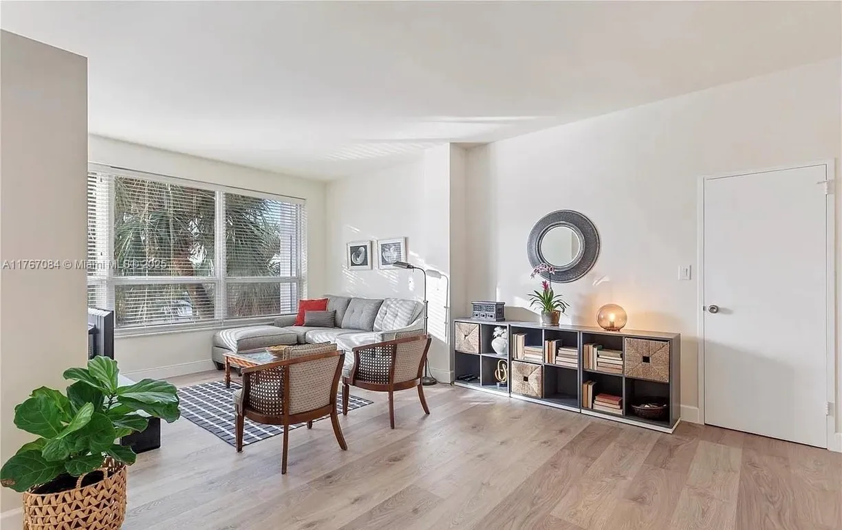 South Florida Real Estate | View 4925 Collins Ave, 2H | 1 Bath