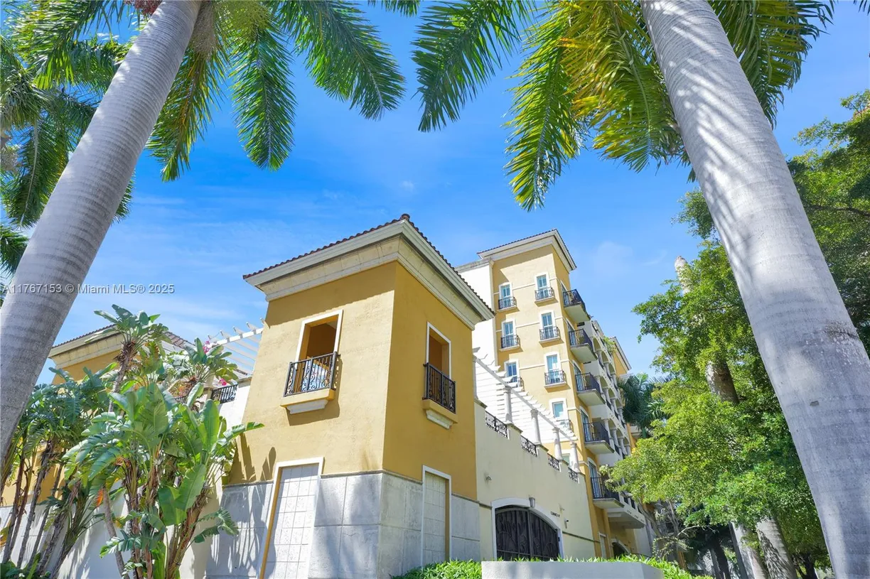 South Florida Real Estate | View 20 Calabria Ave, 302 | 2 Beds, 2 Baths