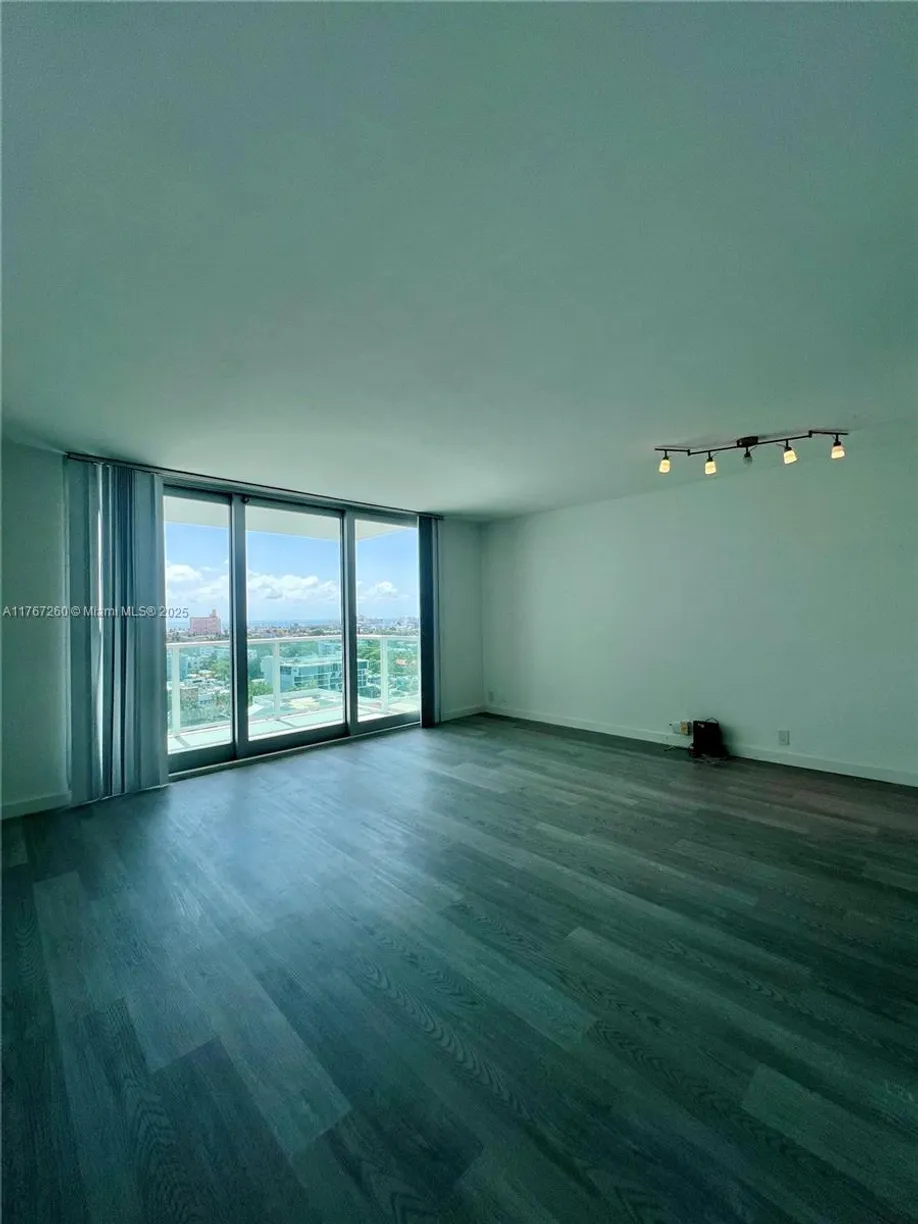 South Florida Real Estate | View 1000 West Ave, 1431 | 1 Bath