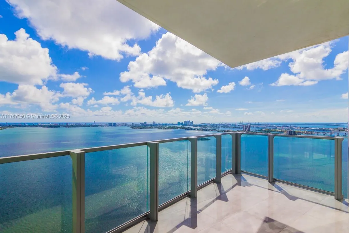 South Florida Real Estate | View 2900 NE 7th Ave, 3007 | 3 Beds, 4 Baths