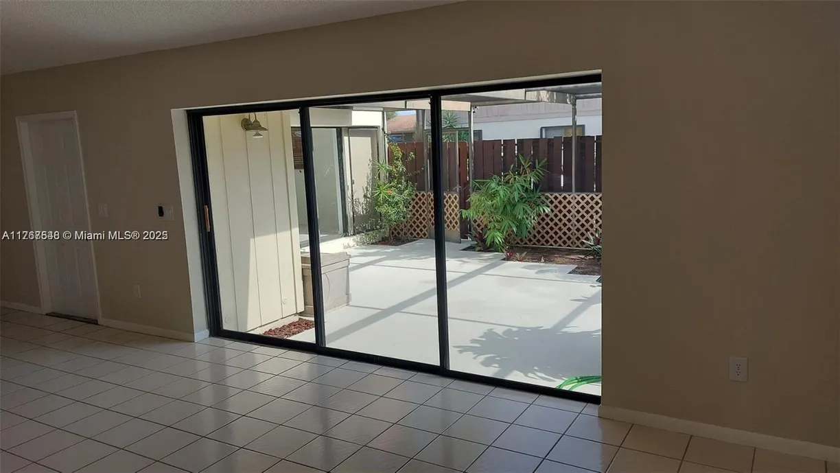 South Florida Real Estate | View 4226 S Landar Dr, 4226 | Listing