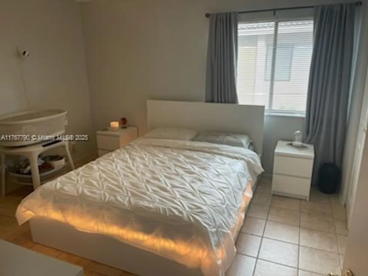 South Florida Real Estate | View 2671 Riverside Dr, 7 | Listing