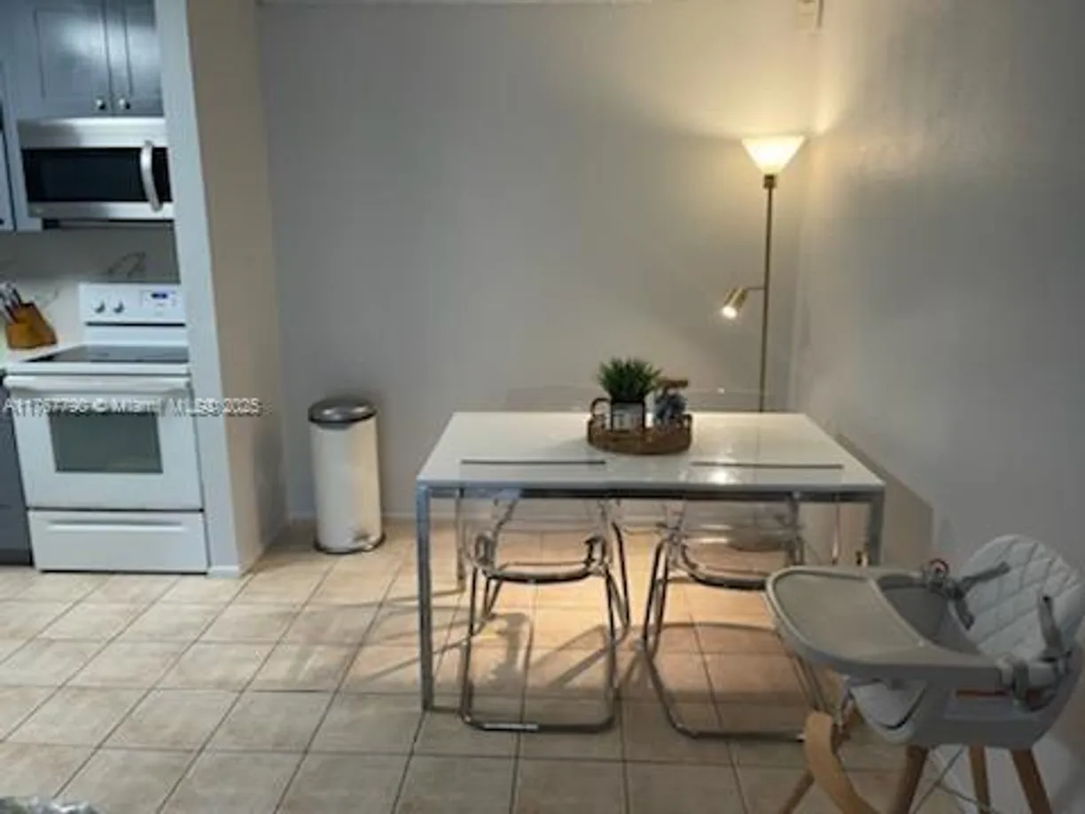 South Florida Real Estate | View 2671 Riverside Dr, 7 | Listing