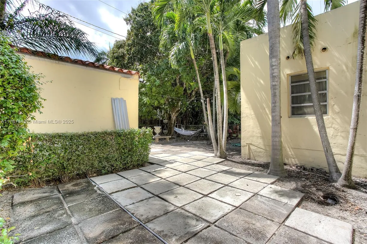 South Florida Real Estate | View 536 Altara Ave, 536 | Listing