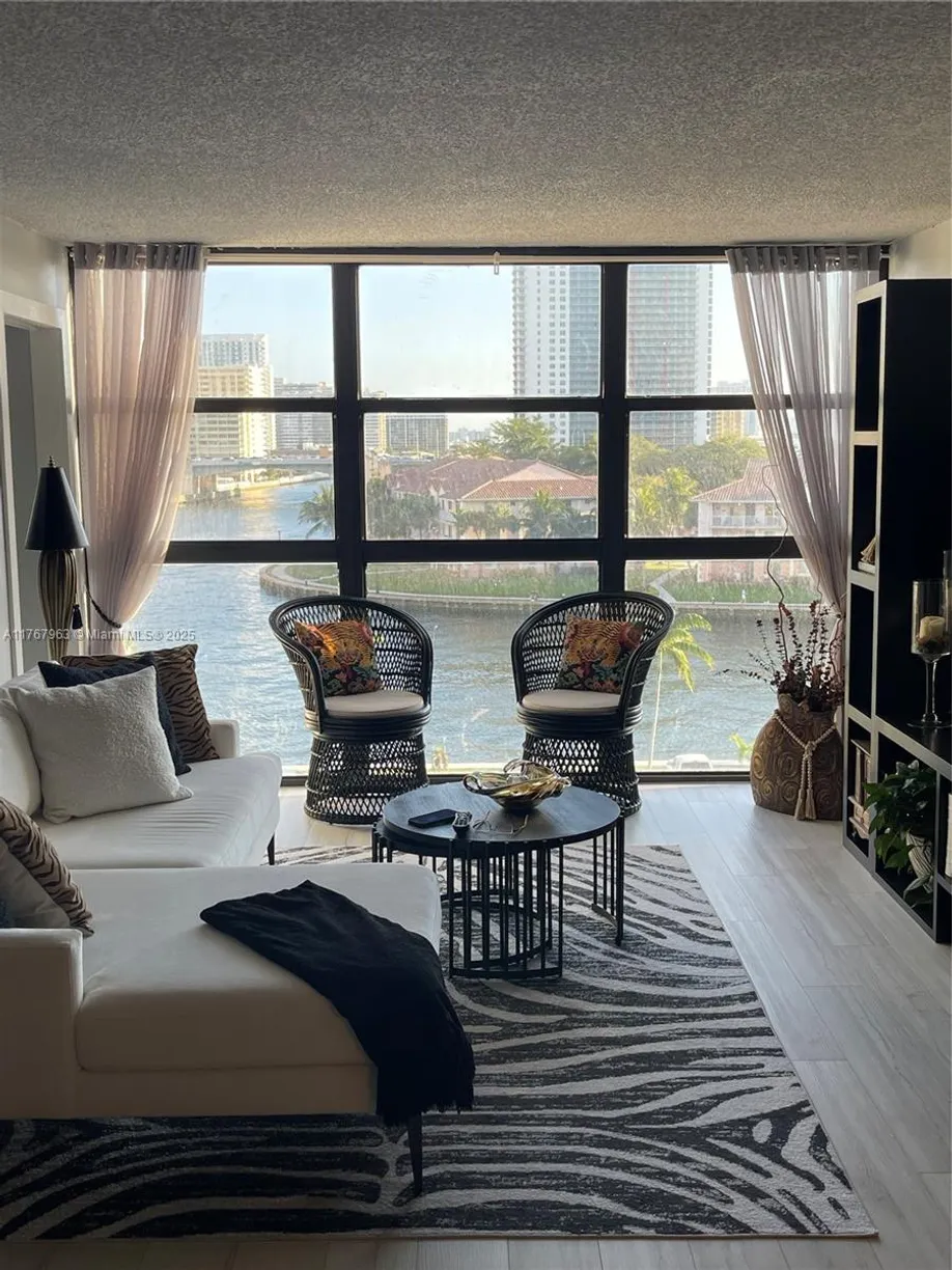 South Florida Real Estate | View 200 Leslie Dr, 622 | 2 Beds, 2 Baths
