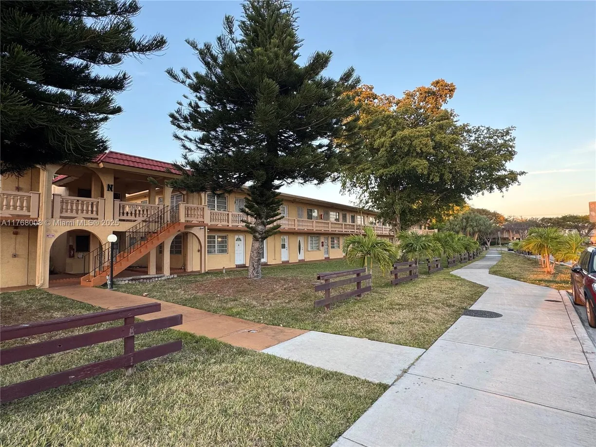 South Florida Real Estate | View 135 NE 202nd Ter, N21 | 1 Bed, 1 Bath