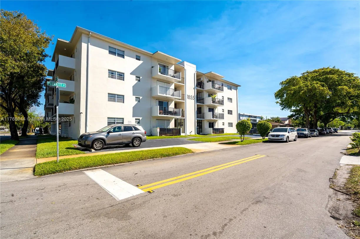 South Florida Real Estate | View 1855 Plunkett St, 203 | 1 Bed, 1 Bath