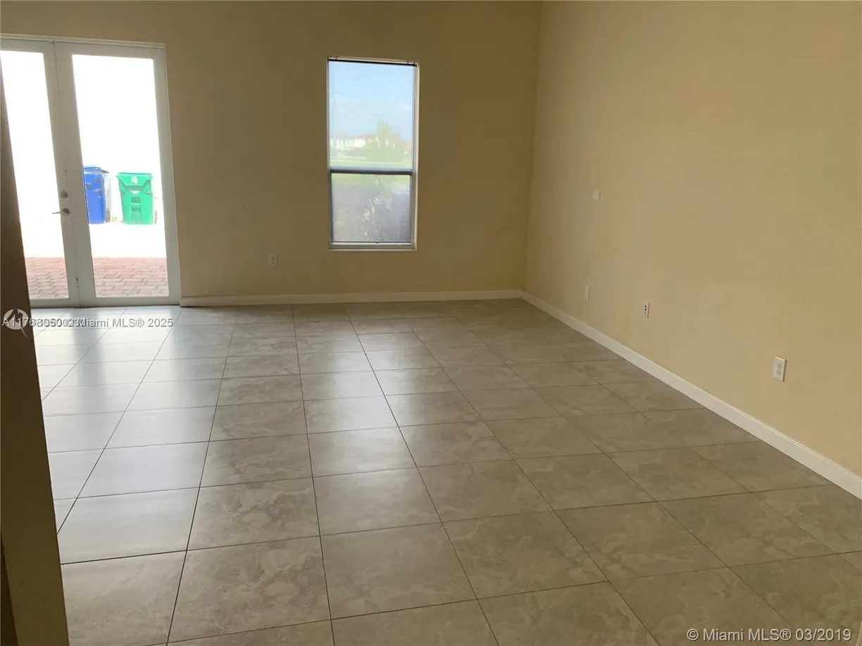 South Florida Real Estate | View 16723 SW 95th St, 1 | Listing