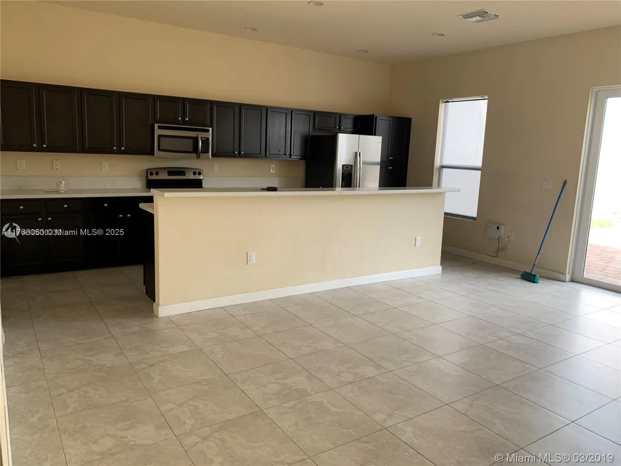 South Florida Real Estate | View 16723 SW 95th St, 1 | Listing