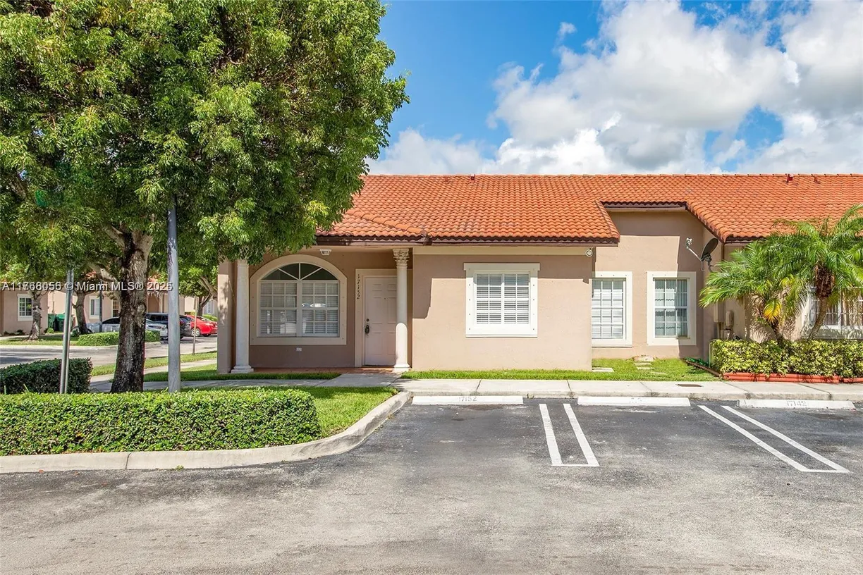 South Florida Real Estate | View 17152 SW 137th Ct, 17152 | 3 Beds, 2 Baths