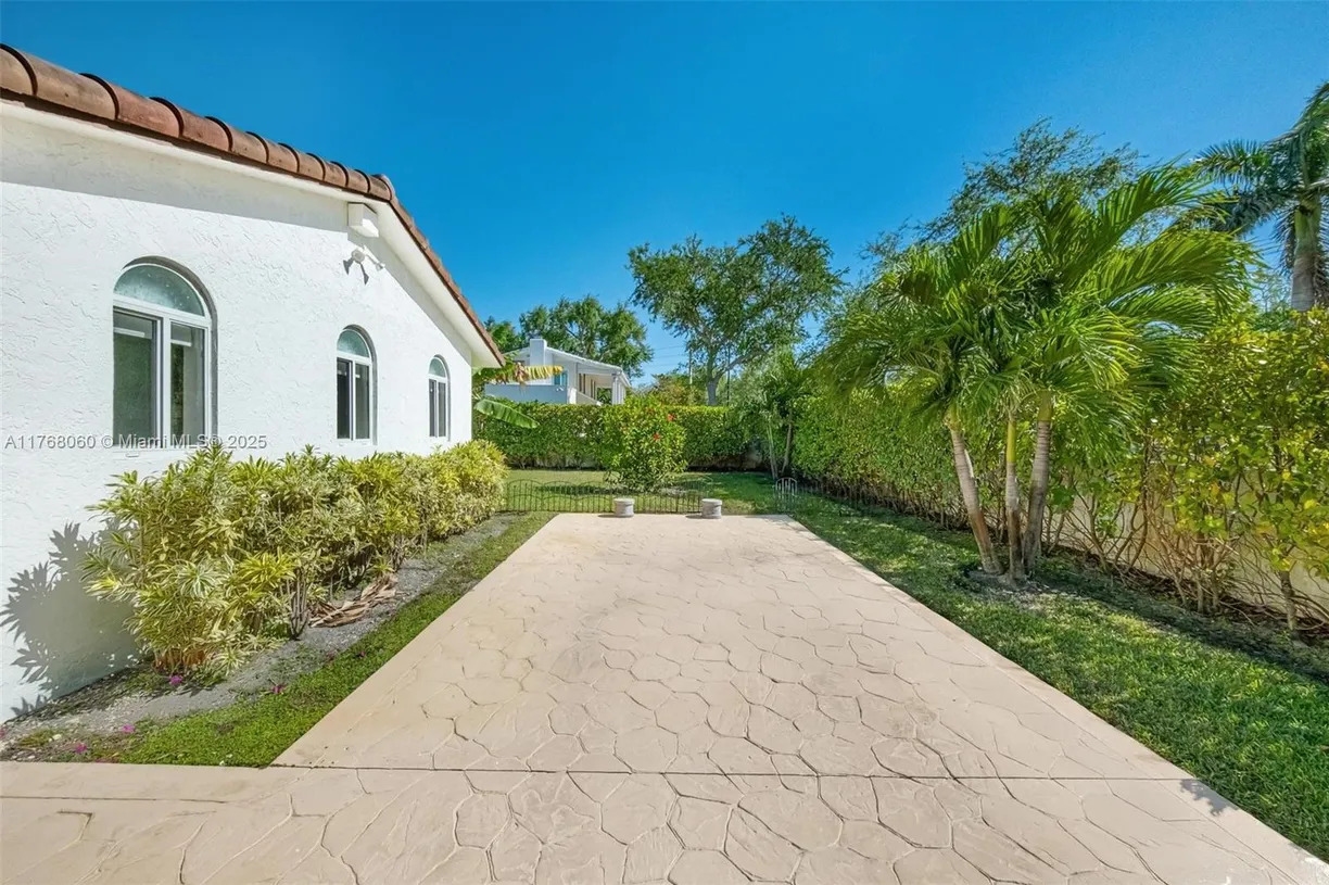 South Florida Real Estate | View 9310 Biscayne Blvd | Listing