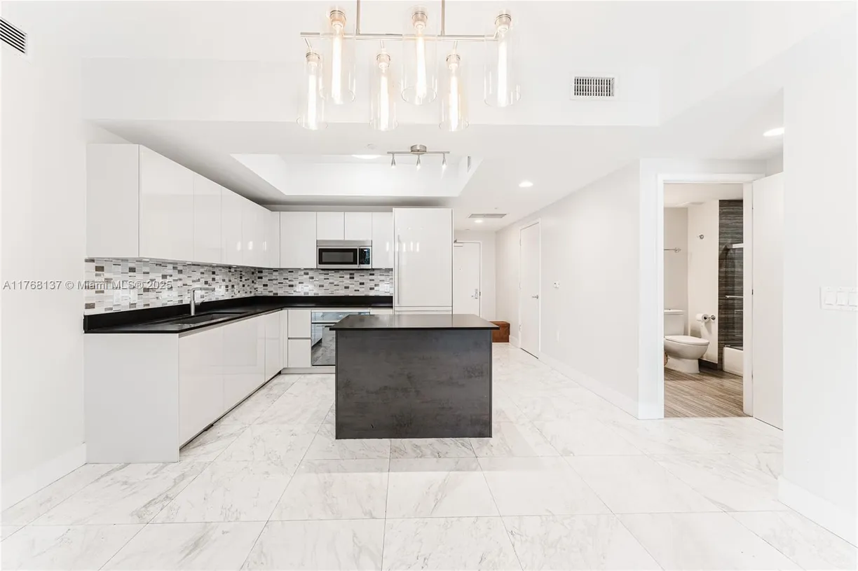 South Florida Real Estate | View 1010 Brickell Ave, 1409 | 2 Beds, 2 Baths