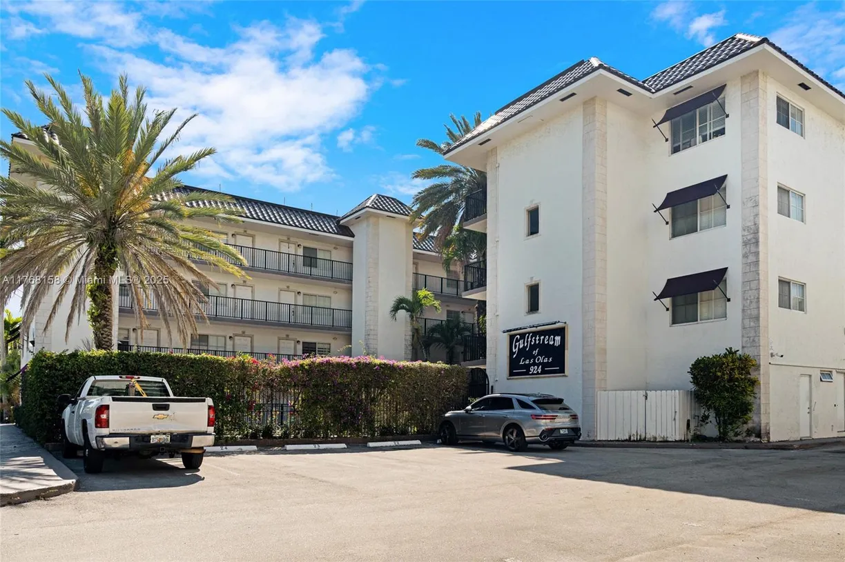 South Florida Real Estate | View 924 SE 2nd St, 7 | Listing