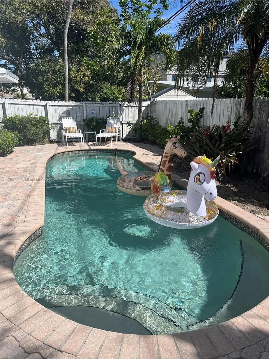 South Florida Real Estate | View 1040 NE 16th Ave | Listing