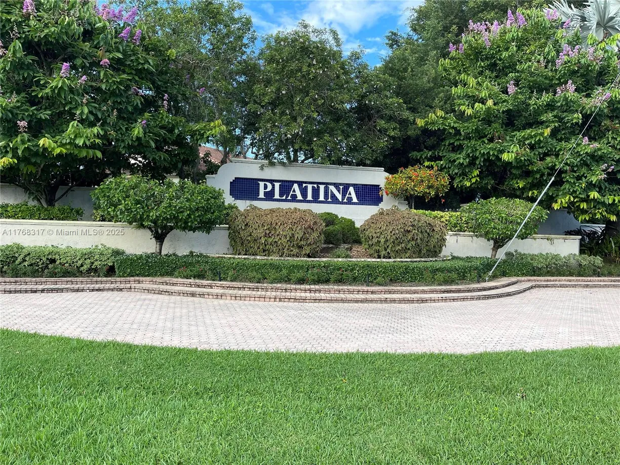 South Florida Real Estate | View 5133 Brisata Cir, L | 3 Beds, 2 Baths