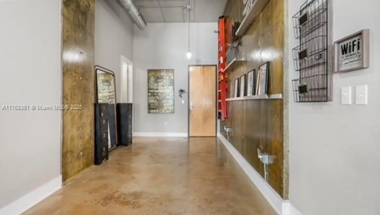 South Florida Real Estate | View 425 N Andrews Ave, 406 | Listing