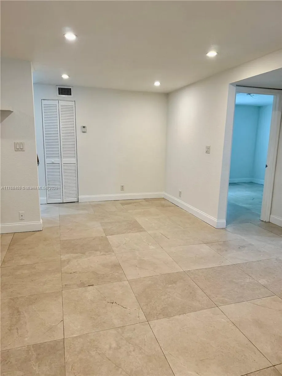 South Florida Real Estate | View 119 Gardens Dr, 102 | Listing