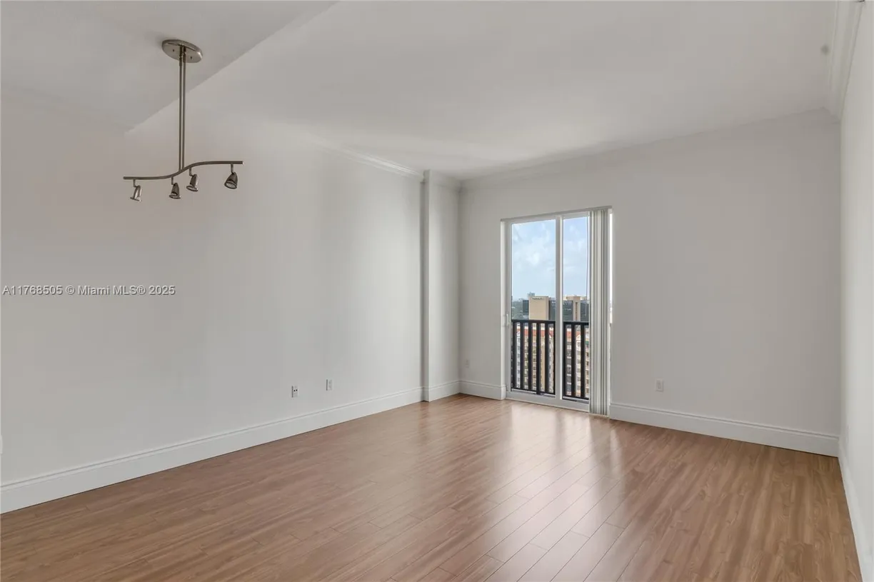 South Florida Real Estate | View 10 Aragon Ave, 1503 | 1 Bed, 1 Bath