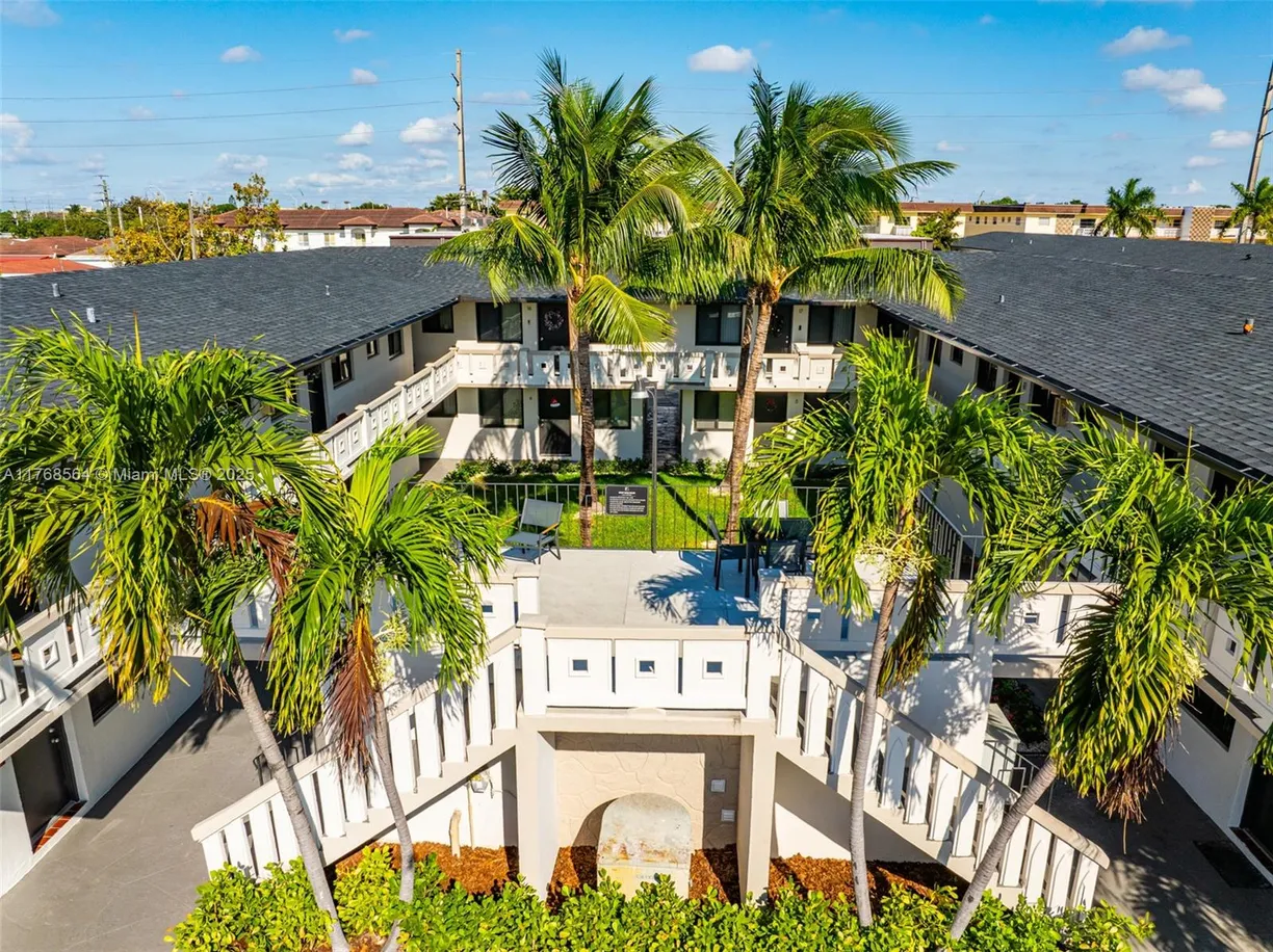 South Florida Real Estate | View 1345 W 28th St, 19 | 1 Bed, 1 Bath