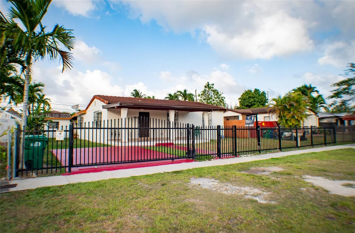 South Florida Real Estate | View 7591 SW 28th St Rd | 3 Beds, 2 Baths
