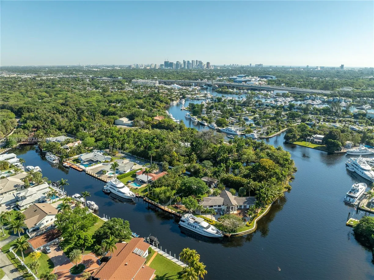South Florida Real Estate | View 2350 SW 26th Ave | Listing