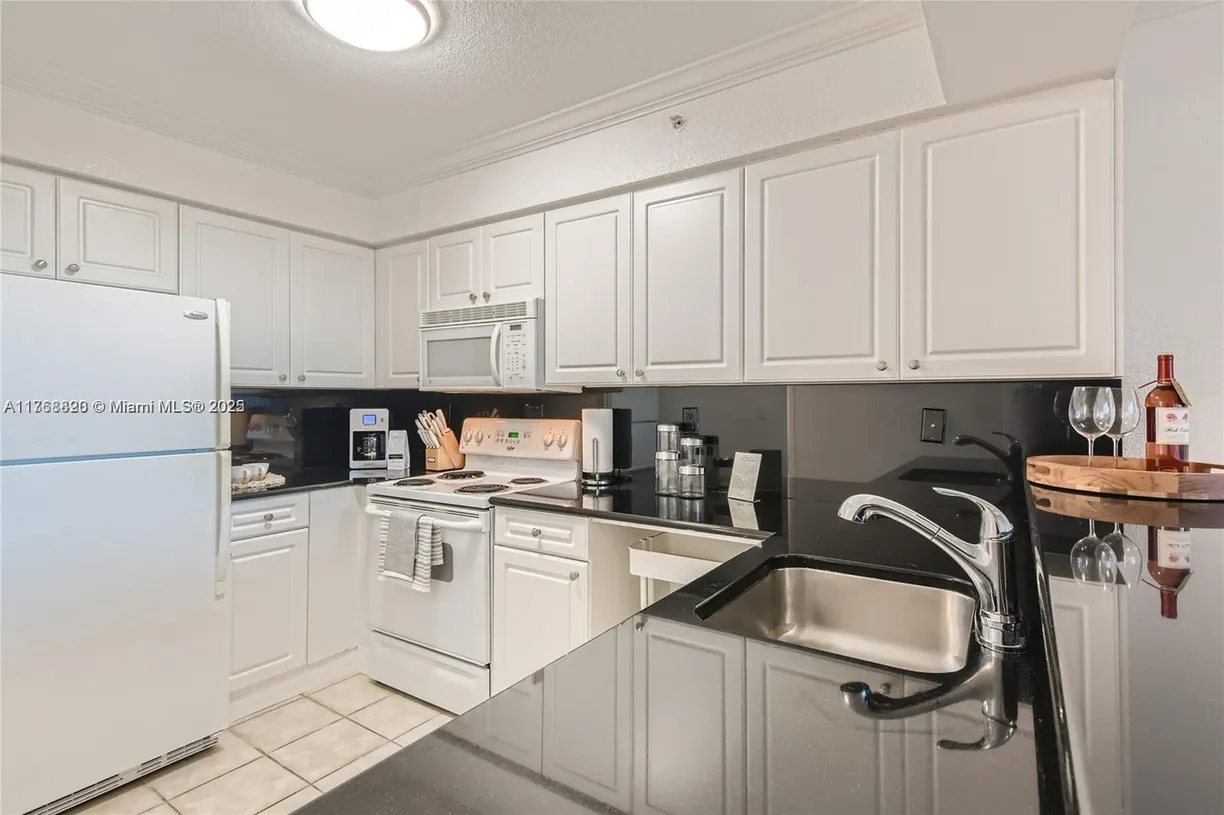 South Florida Real Estate | View 2501 S Ocean Dr, 432 | Listing