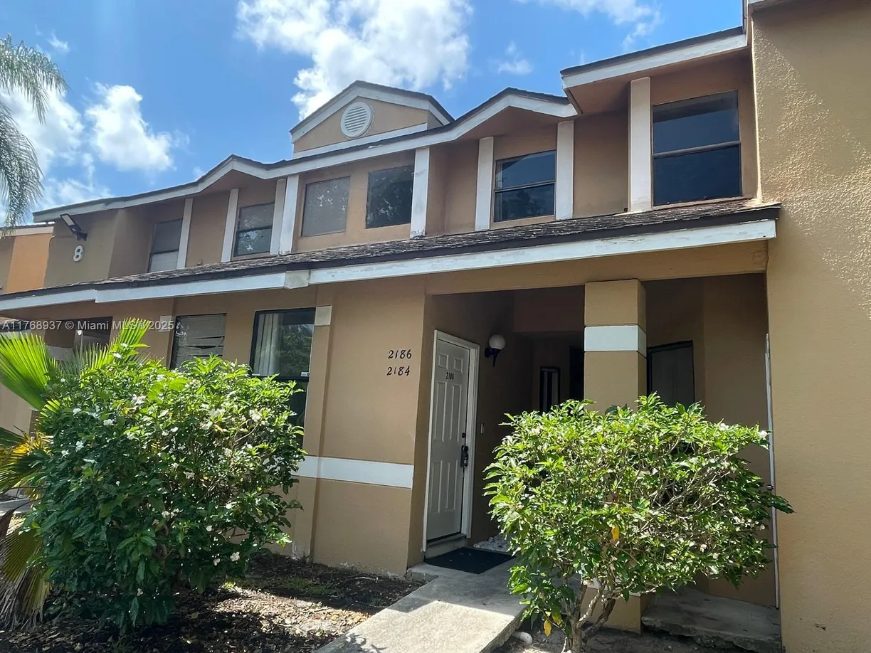 South Florida Real Estate | View 2186 SW 80 TE, 2186 | 2 Beds, 2 Baths