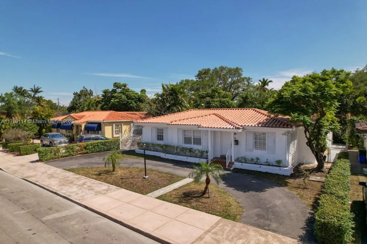 South Florida Real Estate | View 48 Marabella Ave | Listing