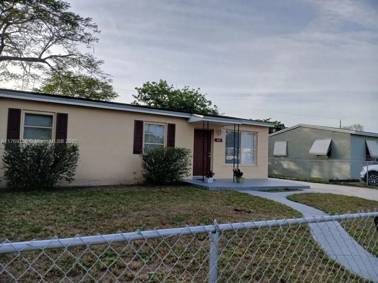 South Florida Real Estate | View 520 N 69th Ave, 1 | Listing