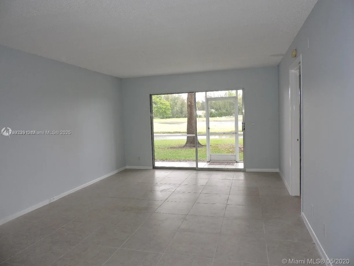 South Florida Real Estate | View  | Listing