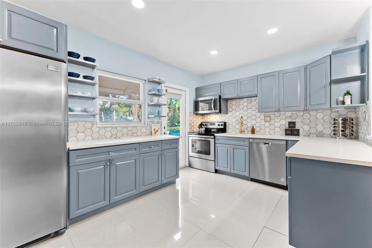 South Florida Real Estate | View 1528 NE 17th Ter, 1 | Listing